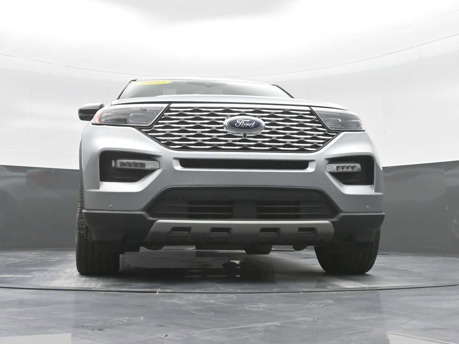 Used 2022 Ford Explorer Platinum w/ Technology Package image 34