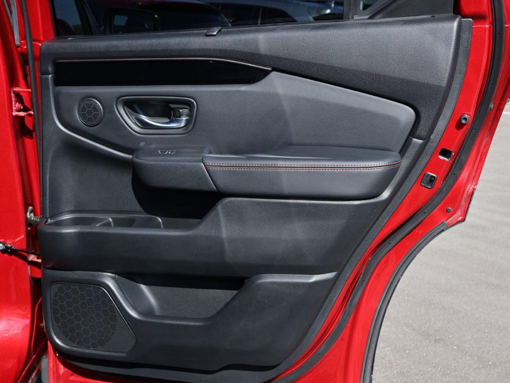 Certified 2025 Honda Pilot TrailSport image 15