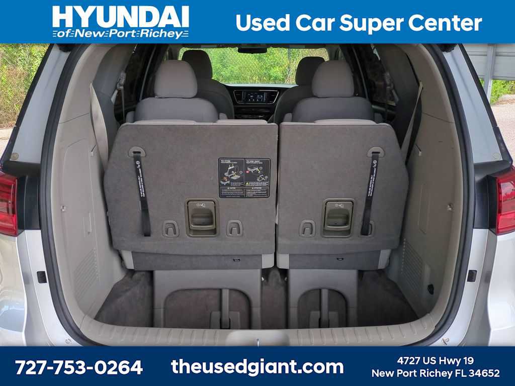 Used 2020 Kia Sedona L FWD image 12