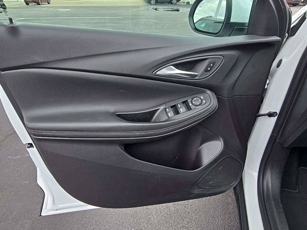 Used 2025 Buick Encore GX Preferred image 5