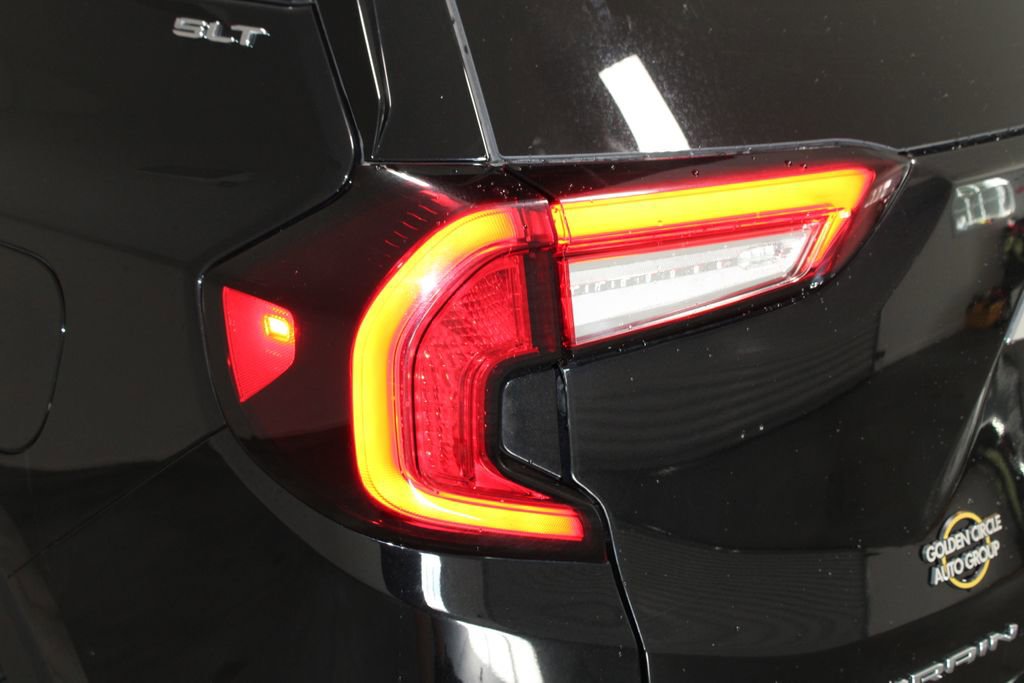 Used 2024 GMC Terrain SLT image 60