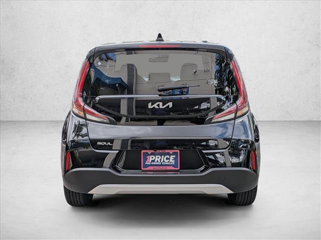 Used 2023 Kia Soul LX FWD image 6