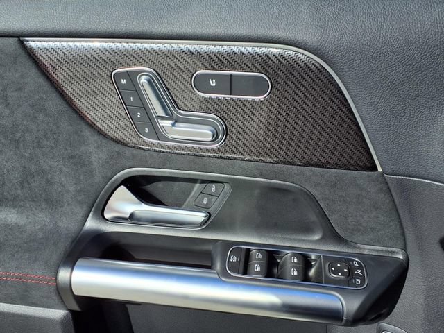 New 2026 Mercedes-Benz GLA 35 AMG 4MATIC image 12