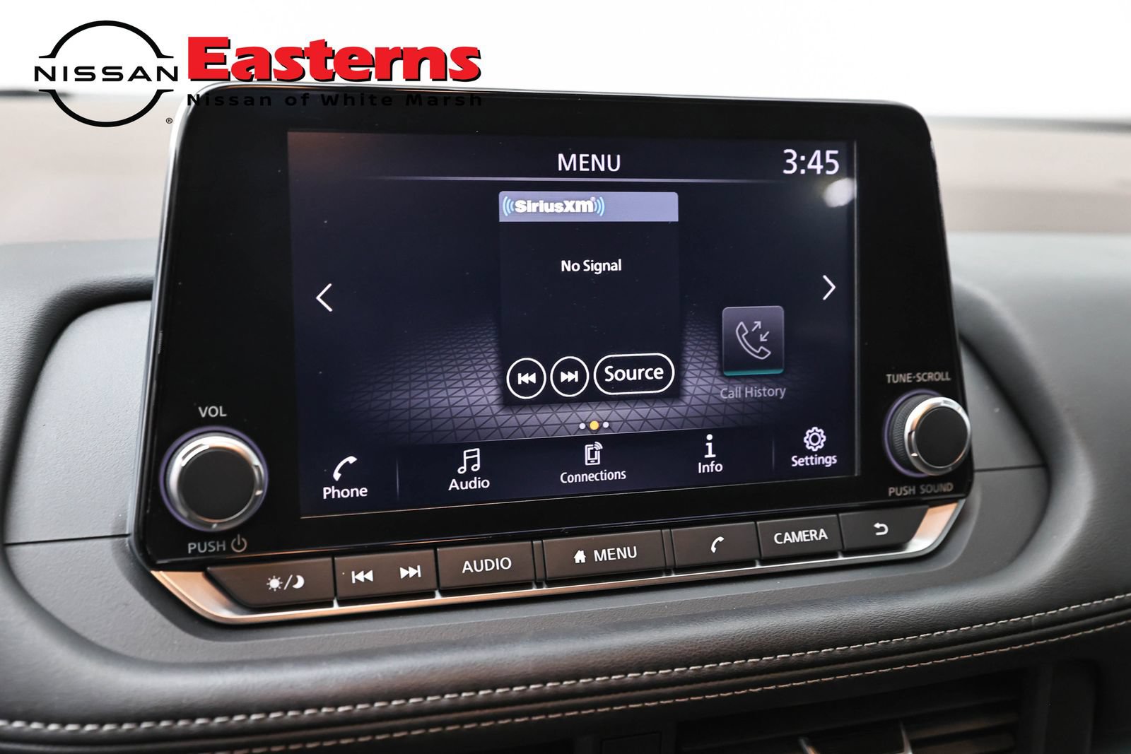 Used 2023 Nissan Rogue S AWD/4WD image 18