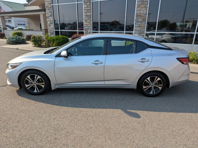 Used 2022 Nissan Sentra SV w/ All-Weather Package FWD image 2