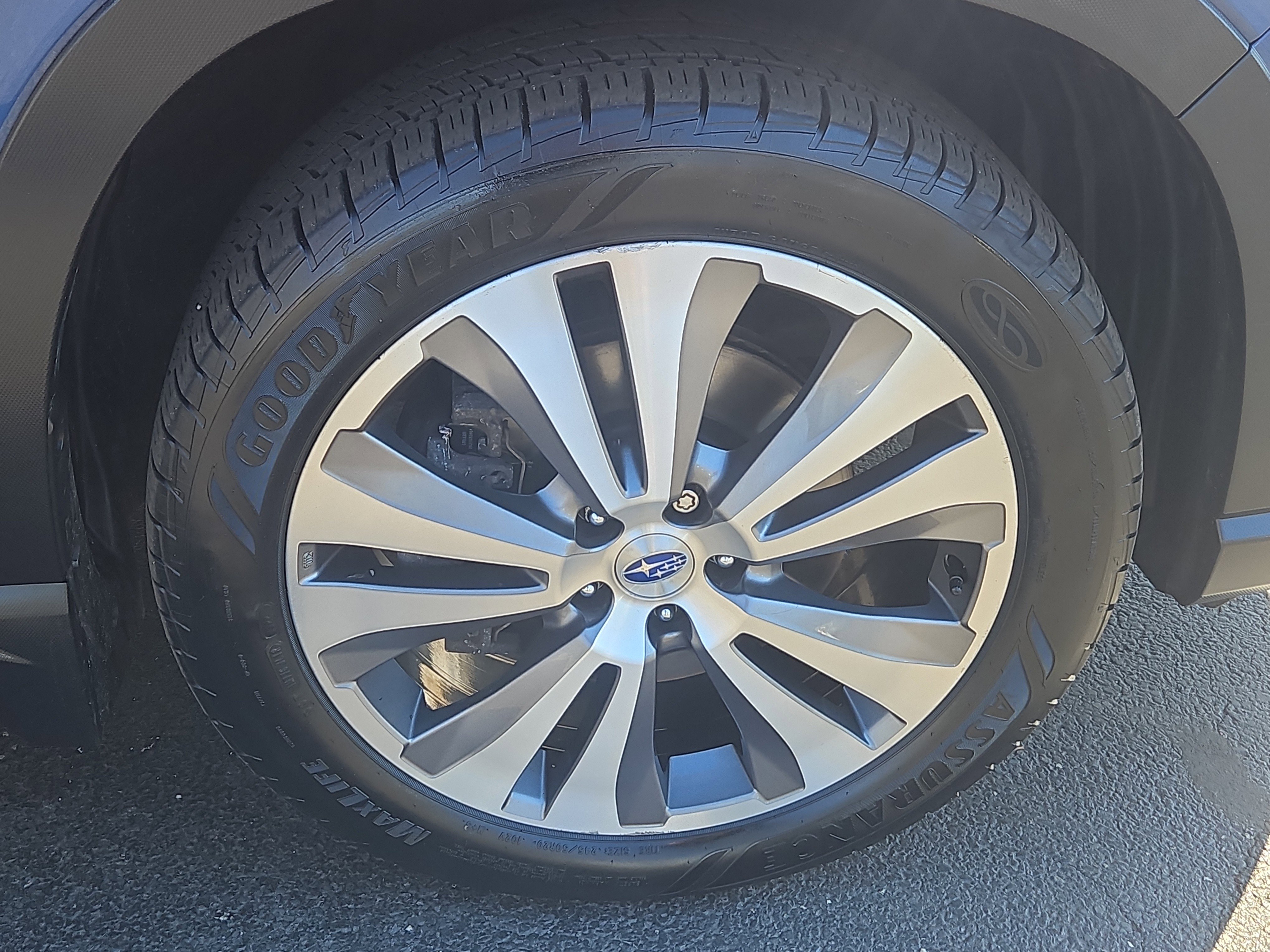 Used 2020 Subaru Ascent Premium w/ Sport Package image 30