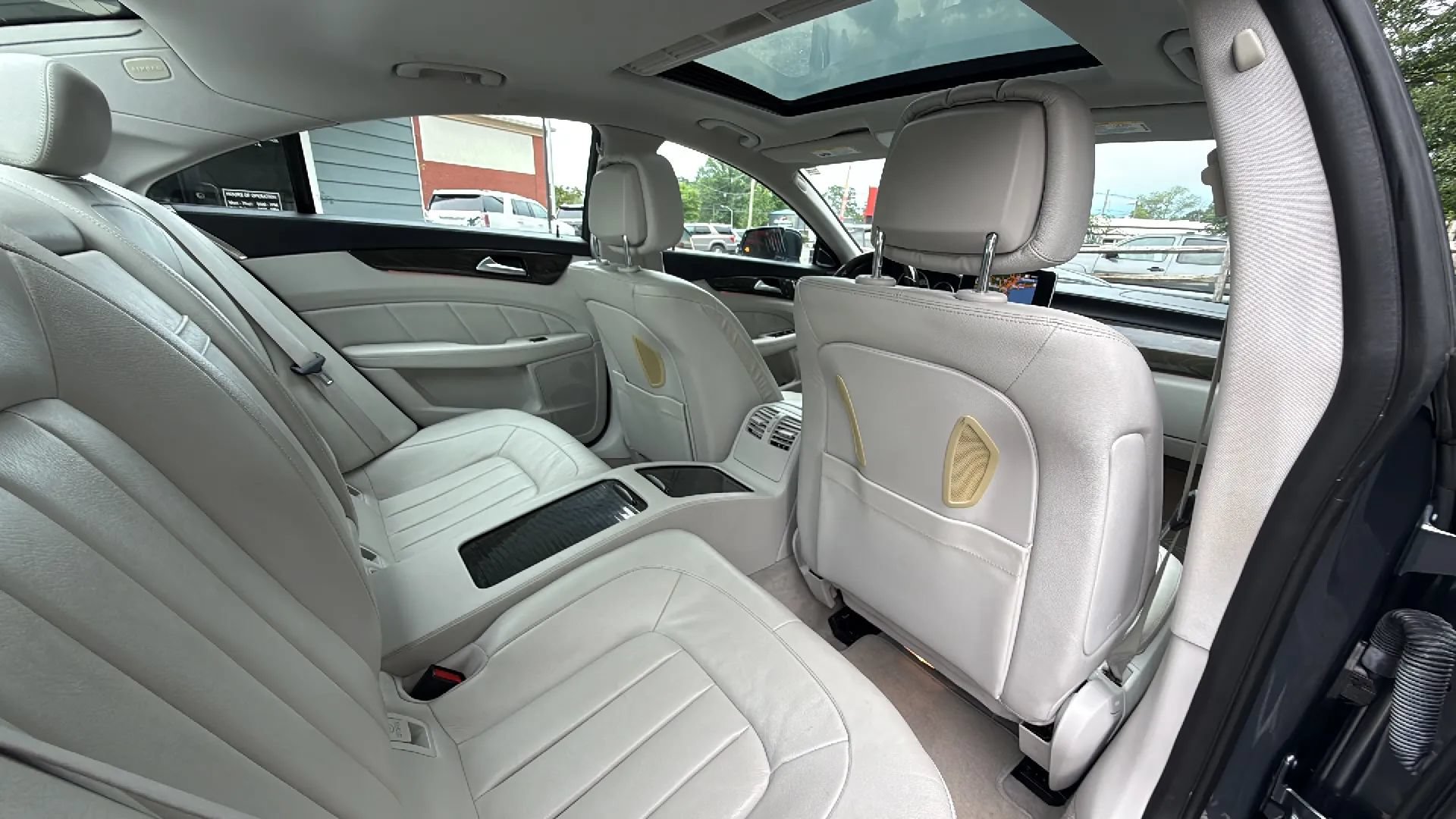 Used 2015 Mercedes-Benz CLS 400 image 25