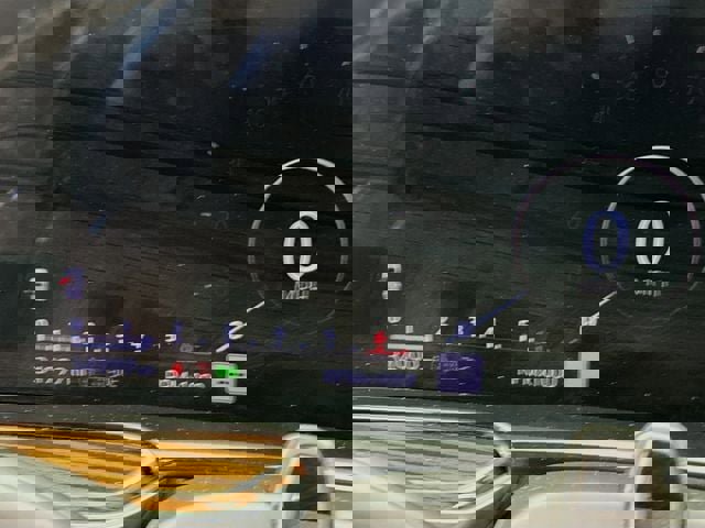 Used 2023 Cadillac Escalade Premium Luxury w/ Performance Package image 15