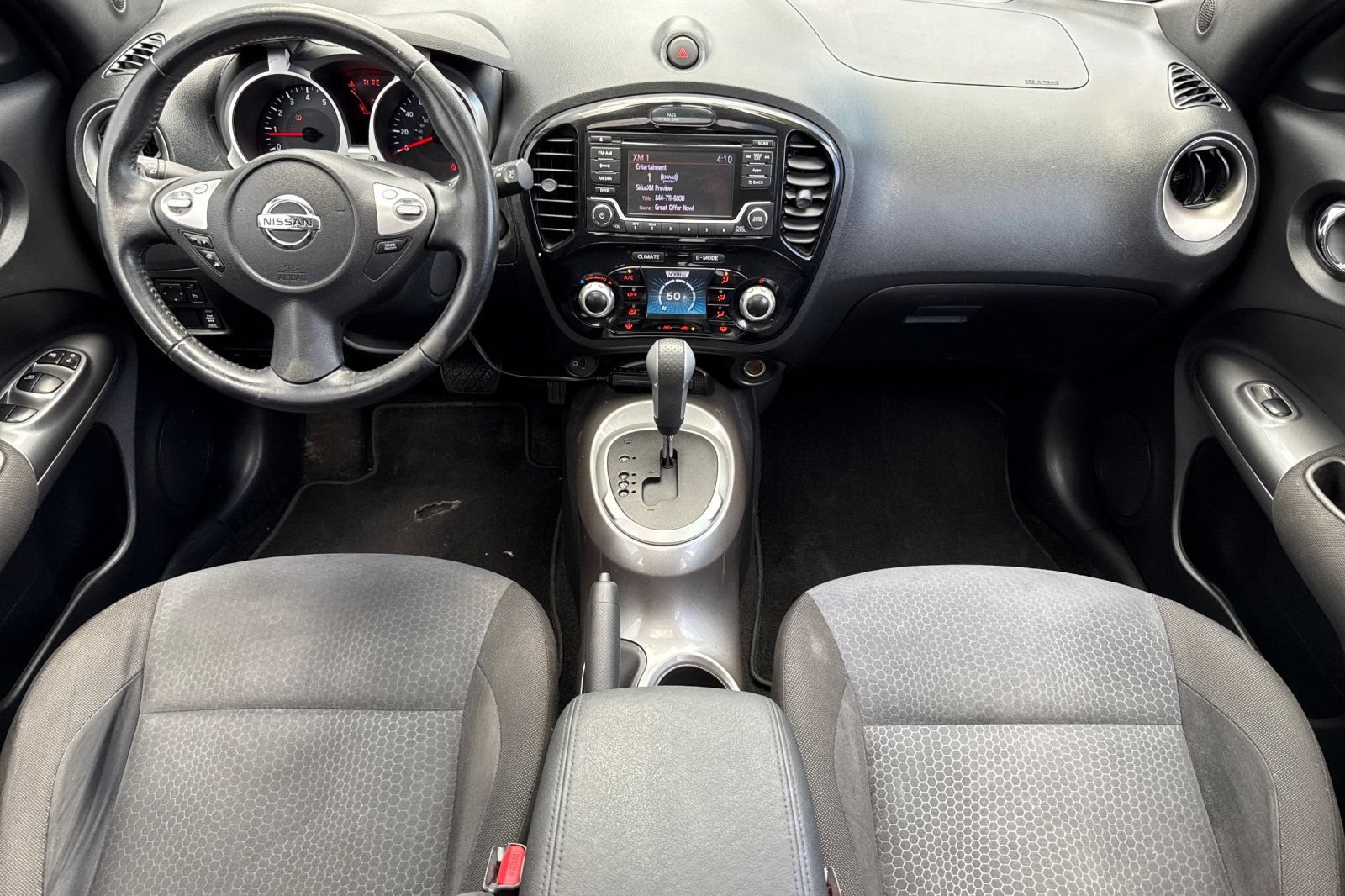 Used 2015 Nissan Juke SV AWD/4WD image 13