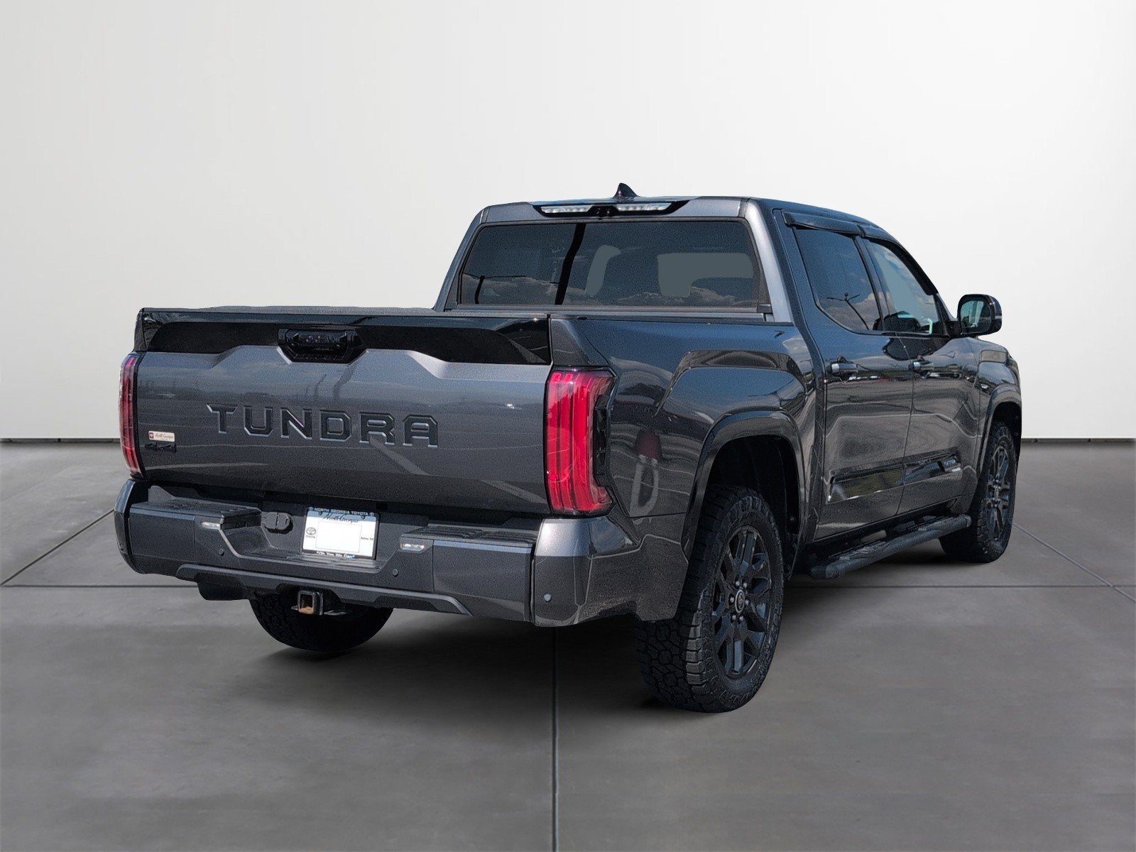 Used 2023 Toyota Tundra Platinum AWD/4WD image 5