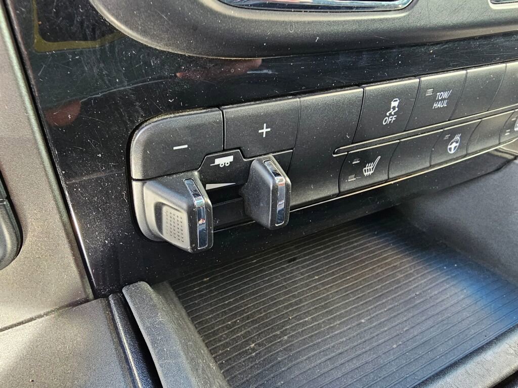 Used 2018 RAM 1500 Sport w/ Sport Premium Group image 25