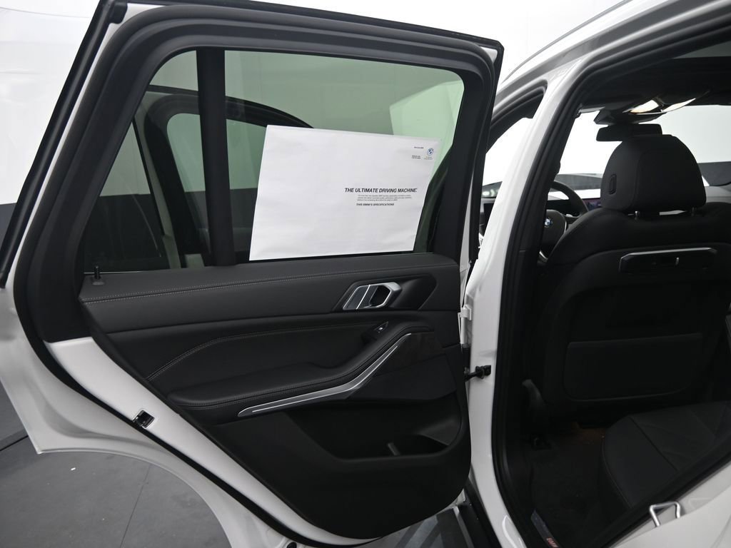 New 2026 BMW X5 xDrive40i w/ Parking Assistance Package AWD/4WD image 31