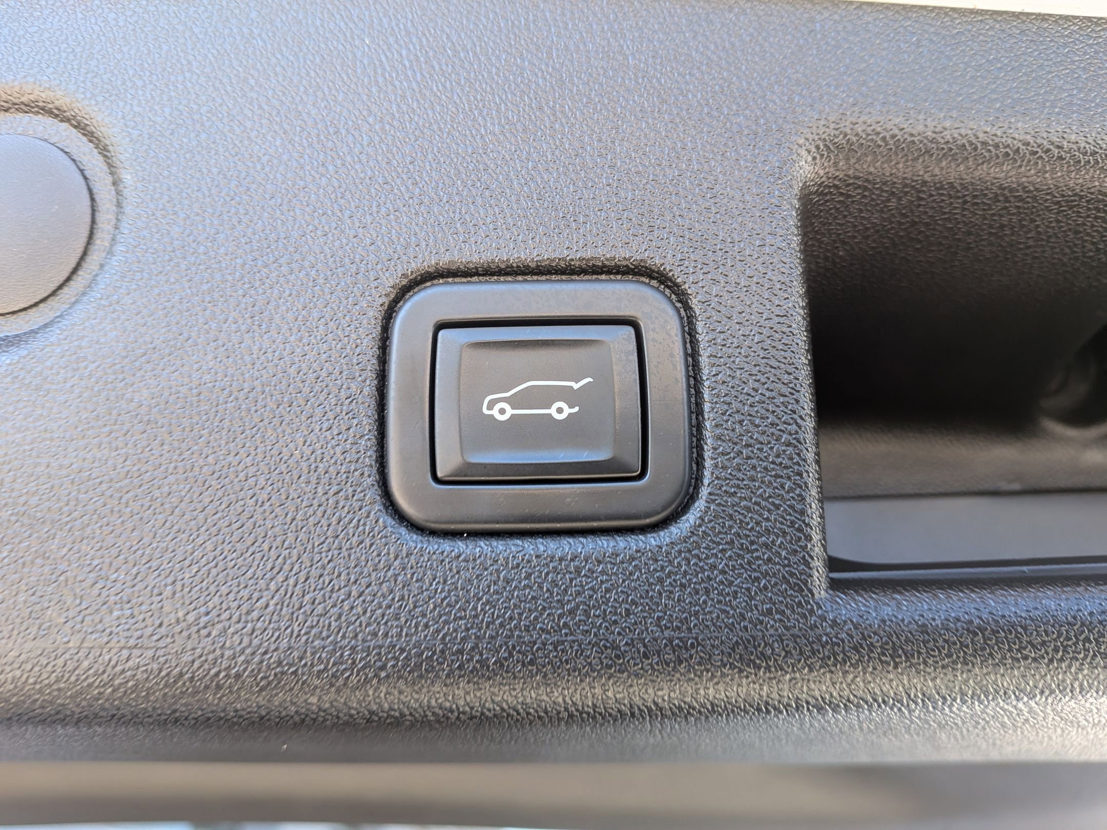 Used 2021 Chevrolet Equinox LT image 28