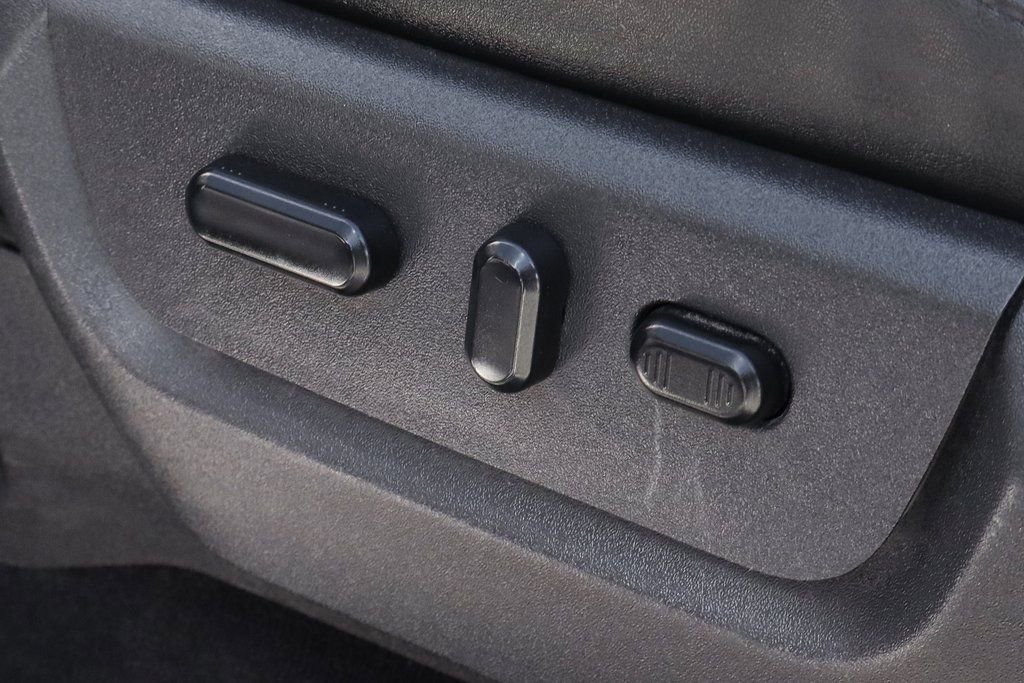 Used 2016 Ford F350 Platinum image 21