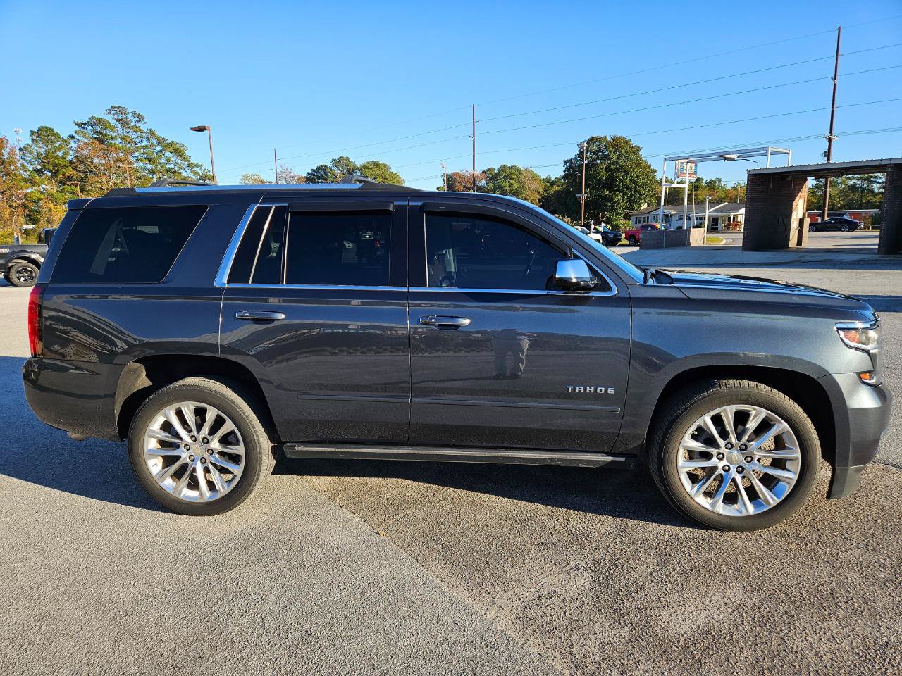 Used 2019 Chevrolet Tahoe Premier w/ Premier Plus Edition AWD/4WD image 7