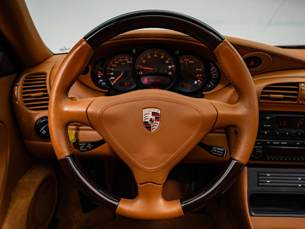 Used 2003 Porsche 911 Carrera RWD image 41