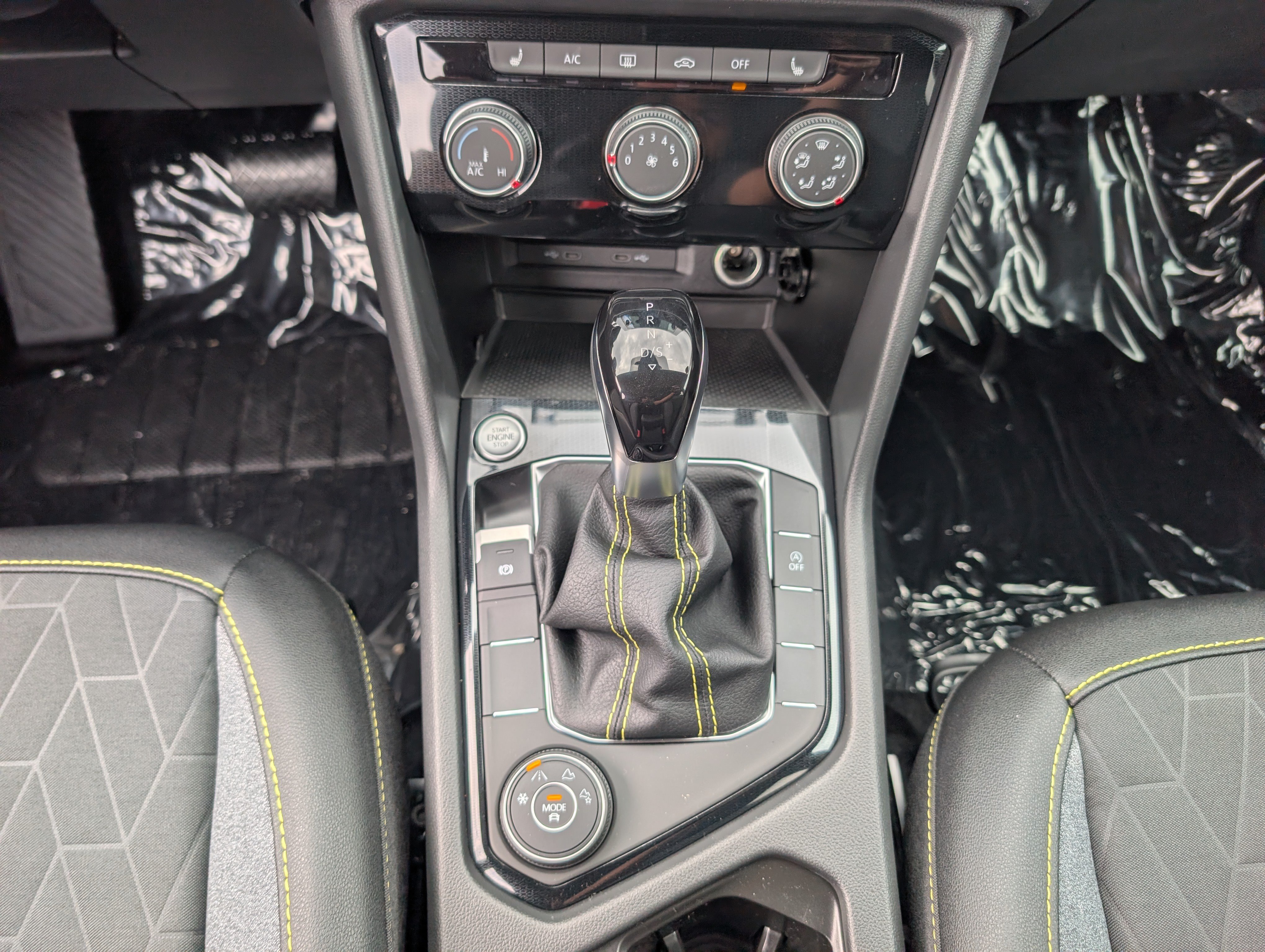 New 2027 Volkswagen Taos Sport AWD/4WD image 20