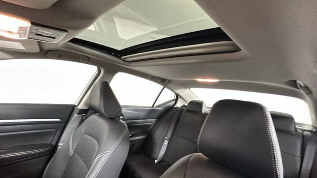 Certified 2025 Nissan Altima 2.5 SL FWD image 13