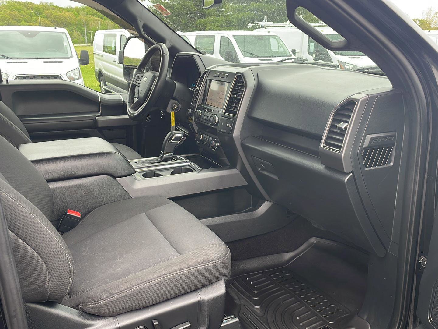 Used 2019 Ford F150 XLT w/ Equipment Group 302A Luxury AWD/4WD image 29