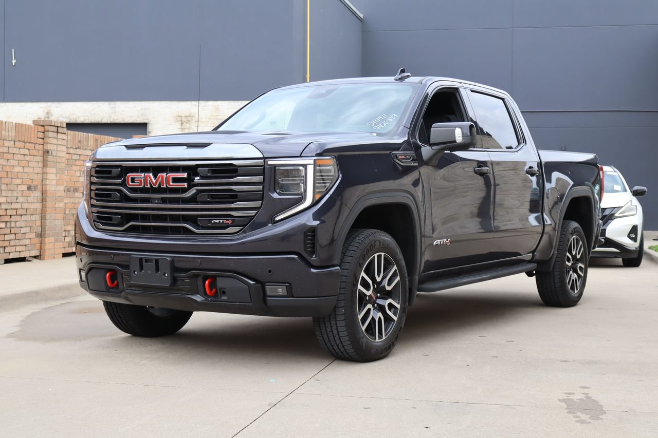 Used 2022 GMC Sierra 1500 AT4 w/ AT4 Premium Package AWD/4WD image 2