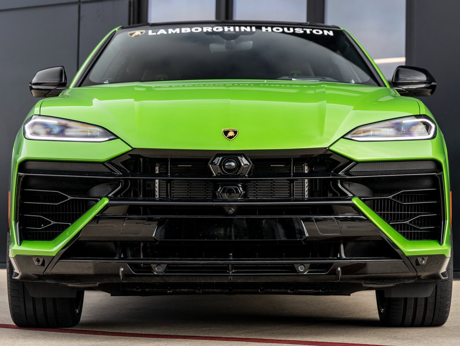 Used 2025 Lamborghini Urus SE image 4