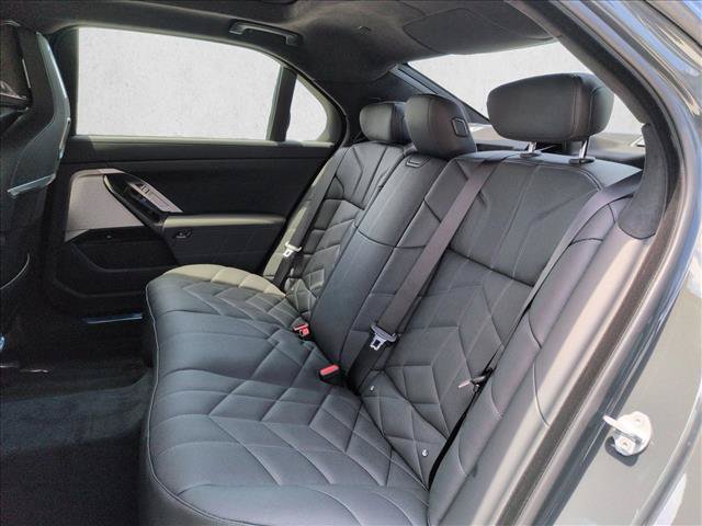 New 2026 BMW 760i xDrive AWD/4WD image 15