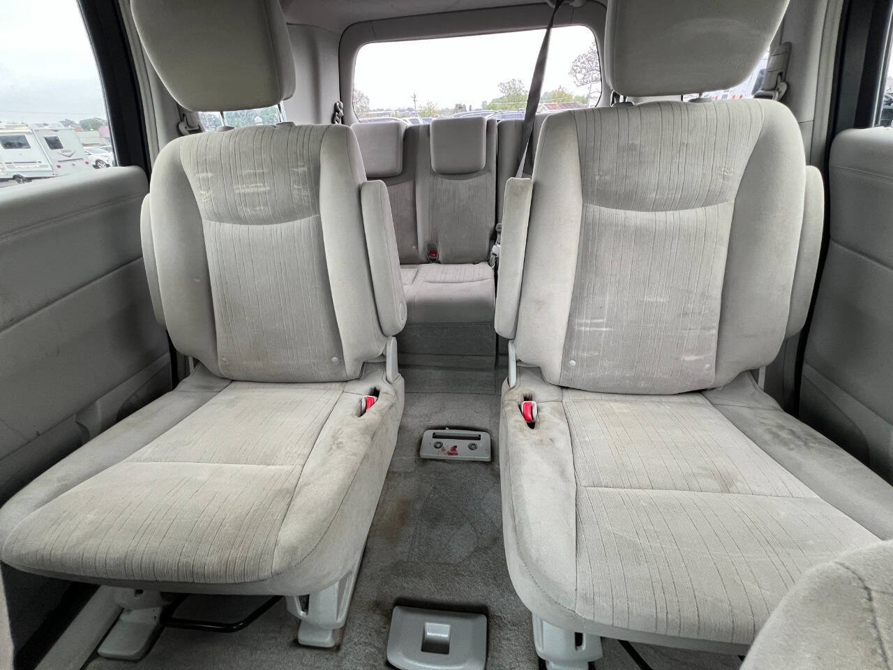 Used 2011 Nissan Quest SV w/ Value Cargo Pkg FWD image 3
