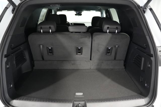 New 2026 Chevrolet Traverse LT w/ Driver Confidence Package image 3
