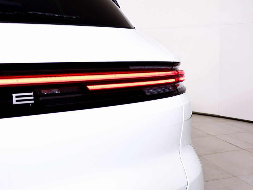 Certified 2024 Porsche Cayenne S AWD/4WD image 12