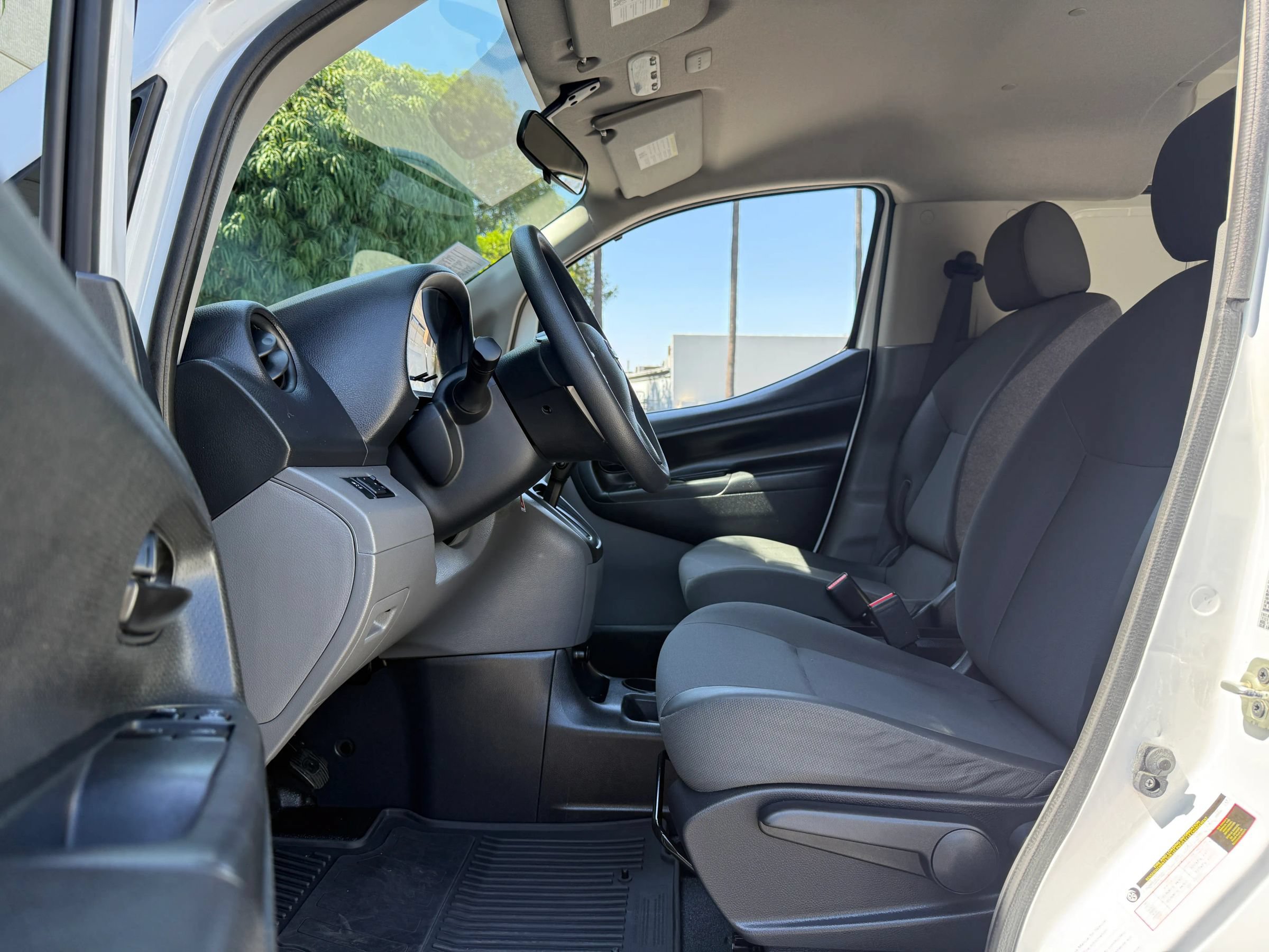 Used 2020 Nissan NV200 SV w/ Back Door Glass Package FWD image 13