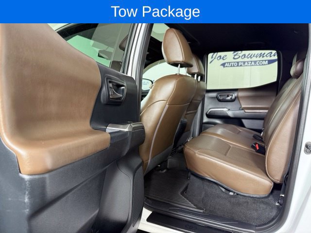 Used 2017 Toyota Tacoma Limited w/ Tow Package AWD/4WD image 13