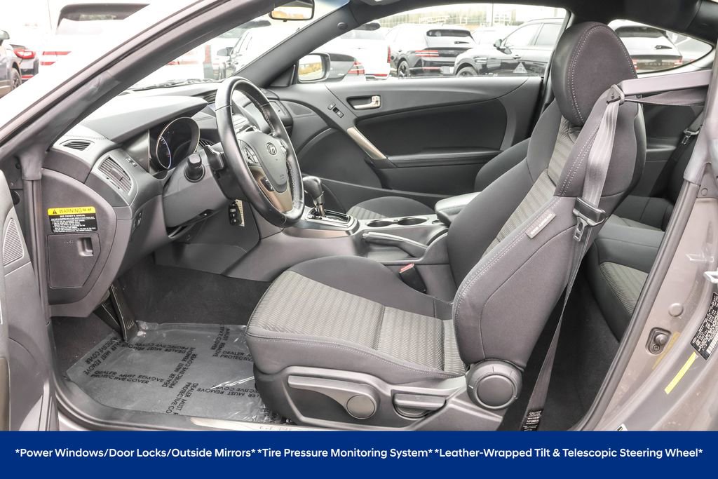 Used 2013 Hyundai Genesis 2.0T image 6