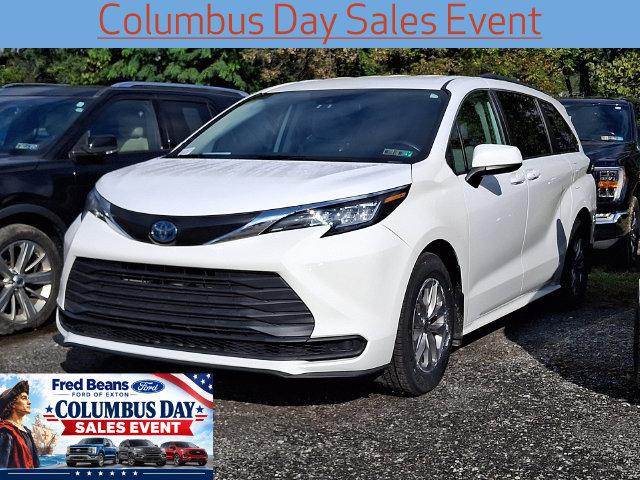 Used 2022 Toyota Sienna LE FWD image 3