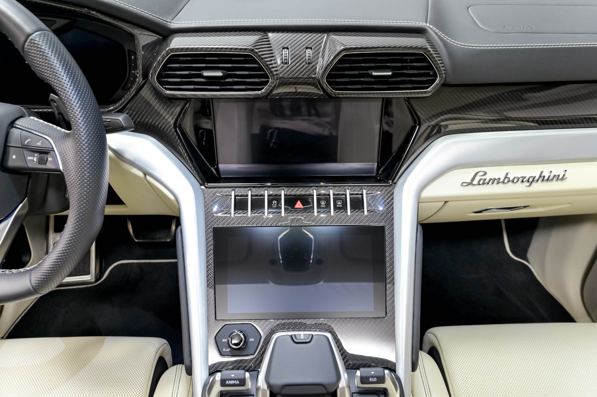 Used 2020 Lamborghini Urus AWD/4WD image 43
