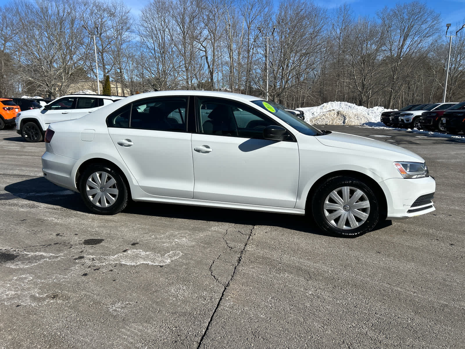 Used 2016 Volkswagen Jetta S image 3