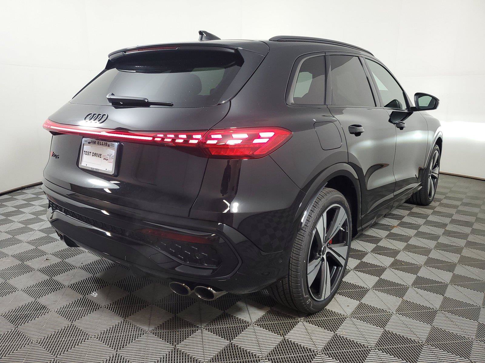 New 2026 Audi SQ5 Premium Plus AWD/4WD image 6