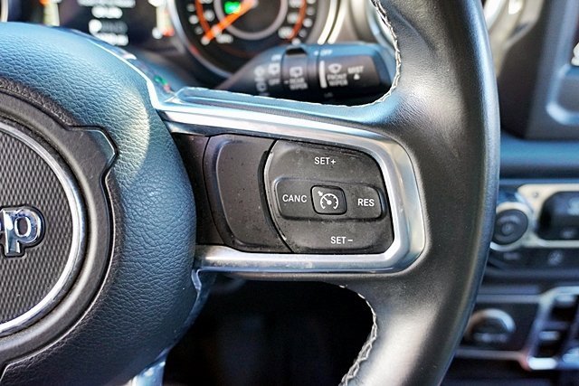 Used 2018 Jeep Wrangler Unlimited Sahara image 37