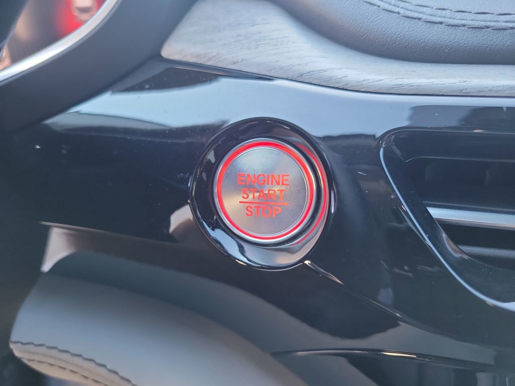 Used 2024 Acura MDX SH-AWD w/ Advance Package image 35