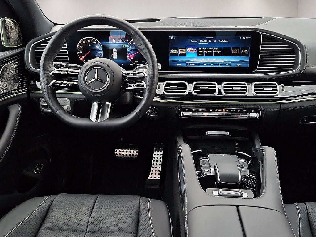 Used 2025 Mercedes-Benz GLS 450 4MATIC image 16