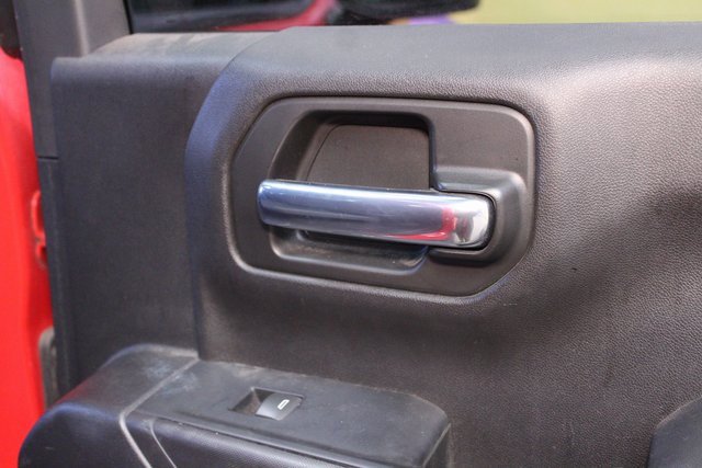 Used 2022 Chevrolet Silverado 1500 Custom image 9