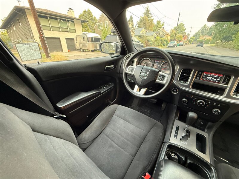Used 2014 Dodge Charger SE RWD image 16