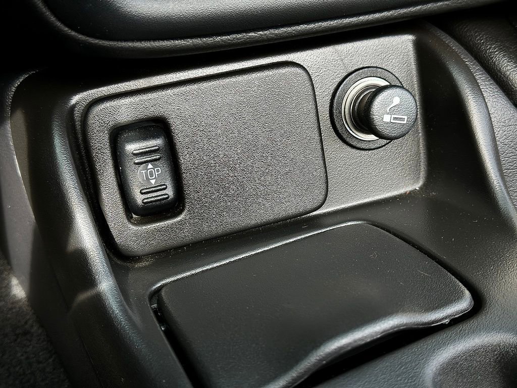 Used 2002 Chevrolet Camaro Z28 w/ Sport Appearance Pkg RWD image 55