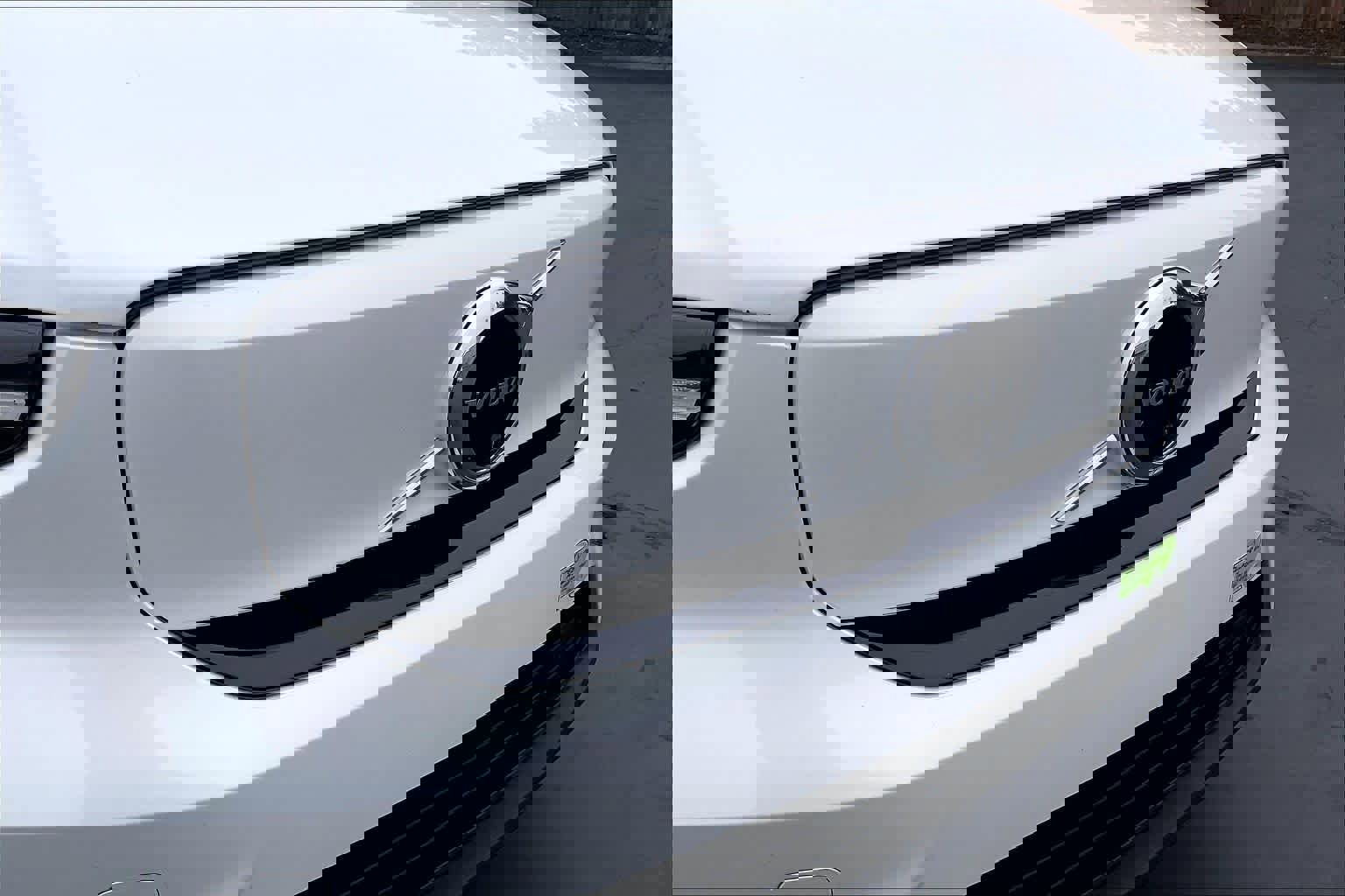 Used 2023 Volvo C40 P8 Recharge Ultimate image 33