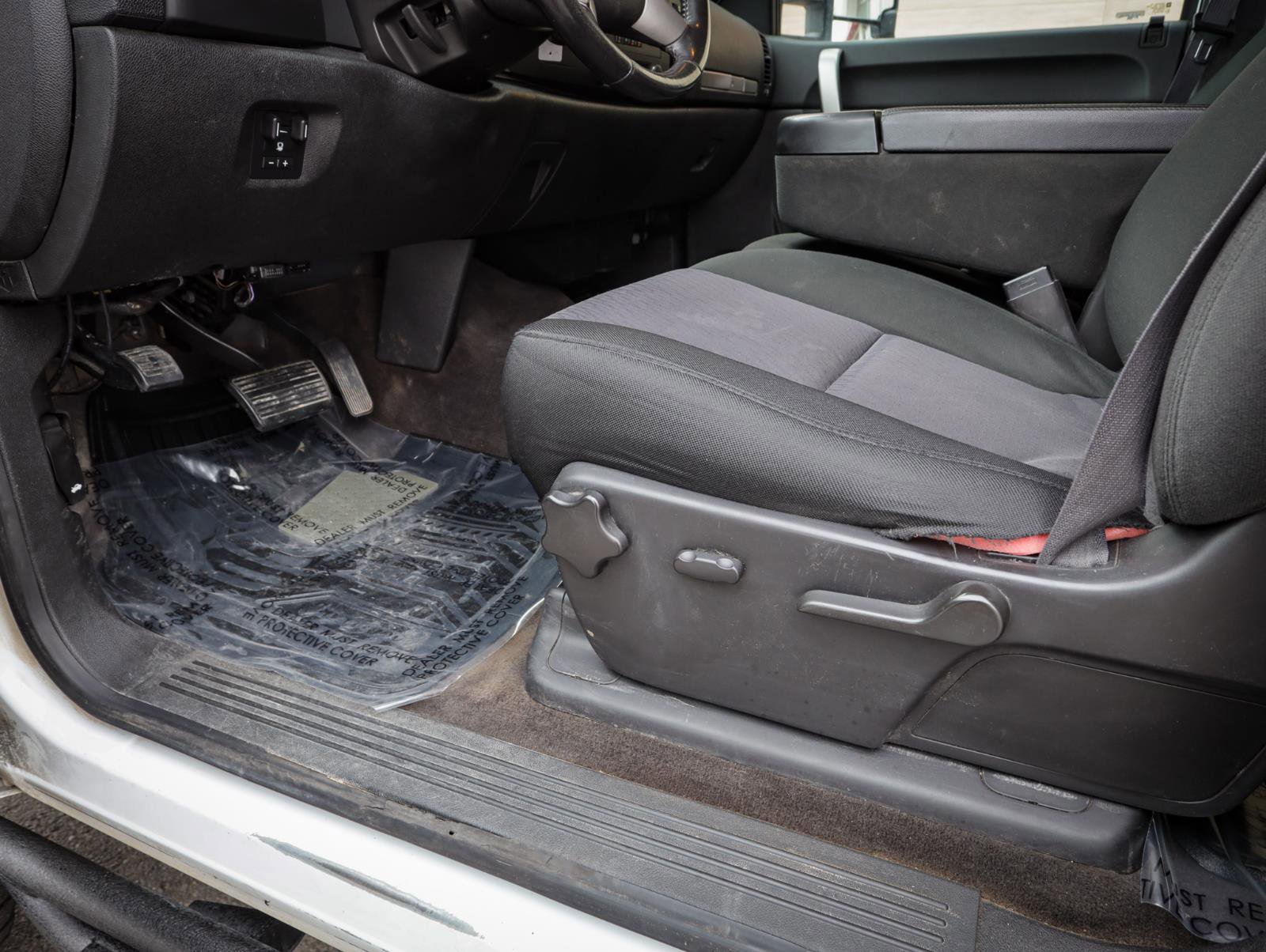 Used 2013 GMC Sierra 2500 SLE w/ SLE Preferred Package image 14