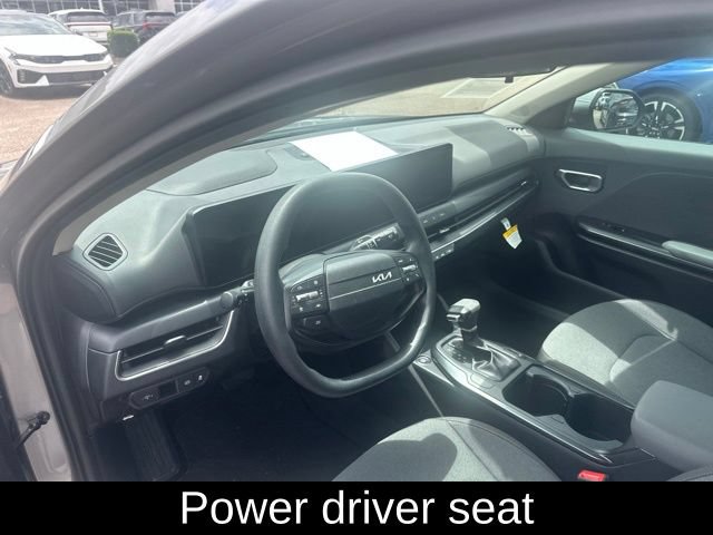 Used 2025 Kia Telluride EX w/ EX Captain's Chair Package FWD image 11