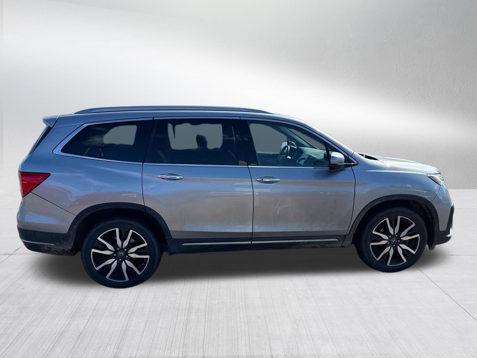Used 2020 Honda Pilot Touring image 6