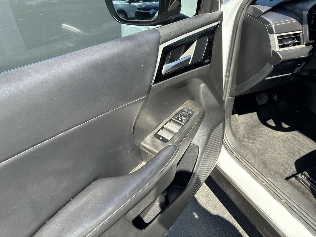 Used 2024 Mitsubishi Outlander SE AWD/4WD image 13