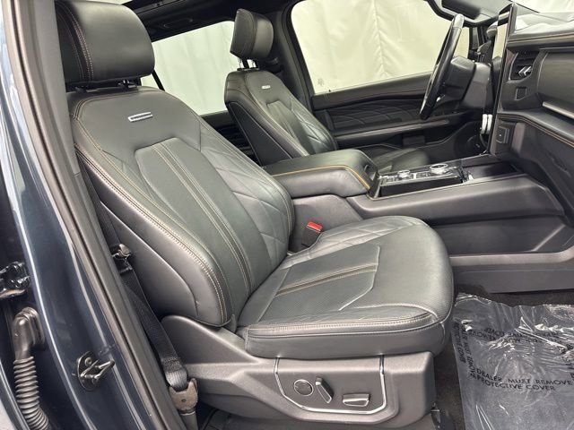 Used 2023 Ford Expedition Platinum image 28