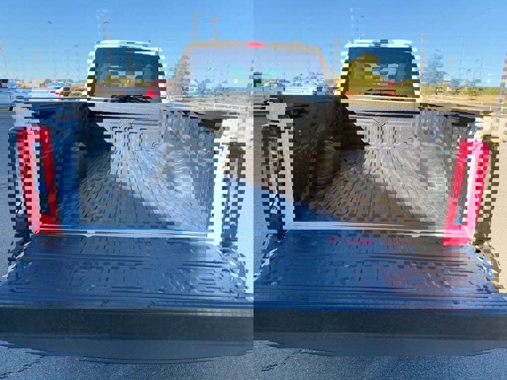 New 2026 Ford F250 XLT w/ FX4 Off-Road Package image 9