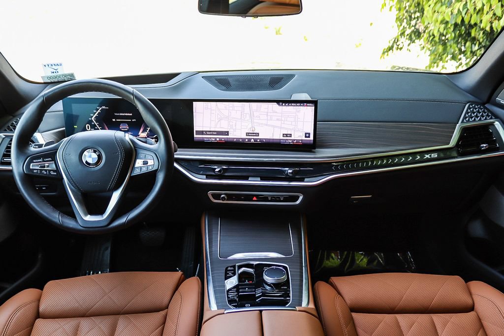 Used 2026 BMW X5 sDrive40i w/ Premium Package RWD image 14
